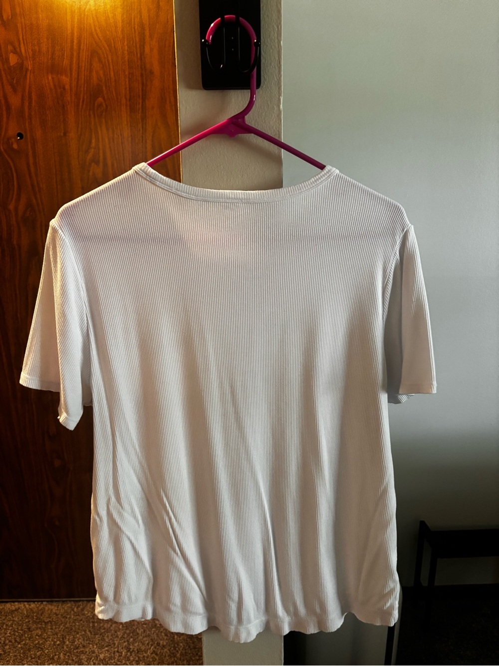 Basic Ribbed White Short Sleeve Tee - Picture 2 of 2